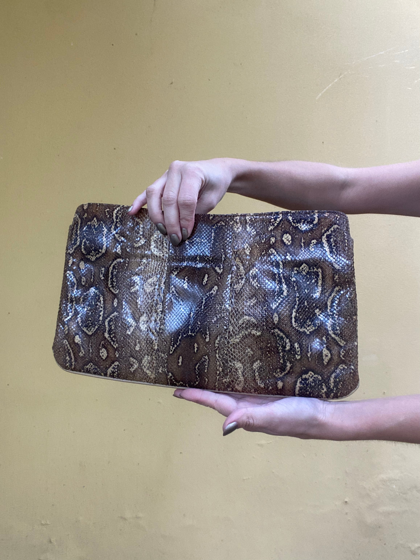 RONORA vintage snakeskin clutch bag